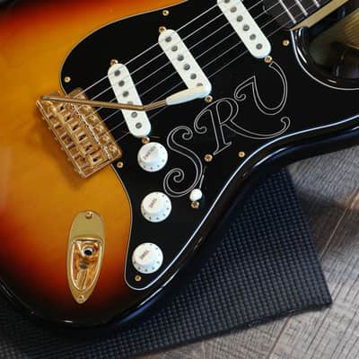 Minty! 2019 Fender Custom Shop SRV Signature Stratocaster Electric Guitar Sunburst NOS + COA OHSC image 8