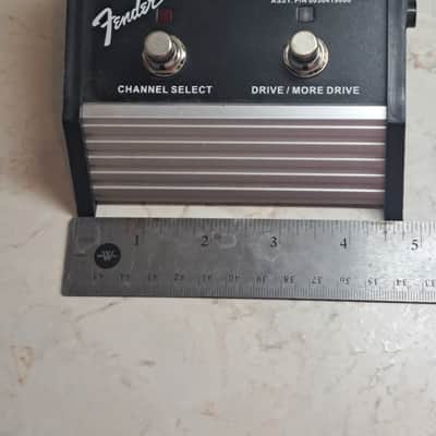 Fender 2-Button Foot Switch: Channel Select, Drive/More Drive- 005-0419-000- Mid-90's-2000's - Black and Silver image 8