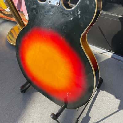 Univox Hollowbody 1972 Sunburst image 7
