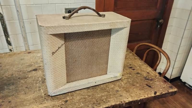 Danelectro Leader 1964? image 1