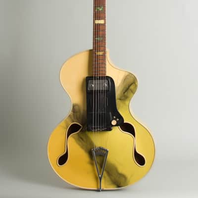 Wandre BB Model Semi-Hollow Body Electric Guitar (1960), hard shell case. image 1