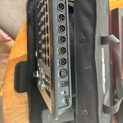 QSC TouchMix-16 Touch Screen Compact Digital Mixer 2010s - Silver image 4