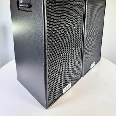 Eastern Acoustic works EAW KF-300i Three-Way Full Range Speakers (One Pair) image 3