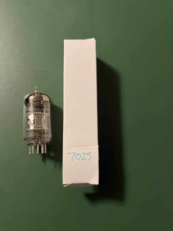 RCA 7025 Vacuum Tube -Glass image 1