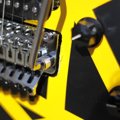 EVH  Wolfgang® Special Striped Series - Black and Yellow image 2