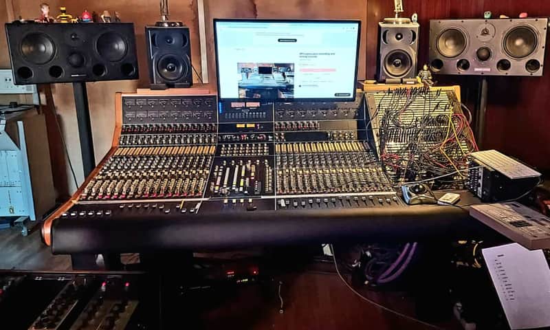 API Legacy plus recording and mixing console image 1