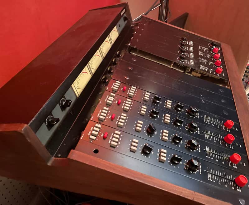 Langevin AM4 Console