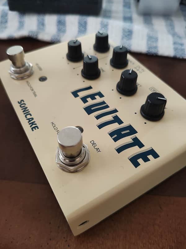 SONICAKE Levitate