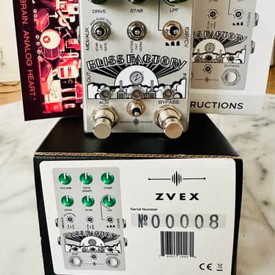Pete Cornish NG-2 Fuzz ~ John Mayer! | Reverb