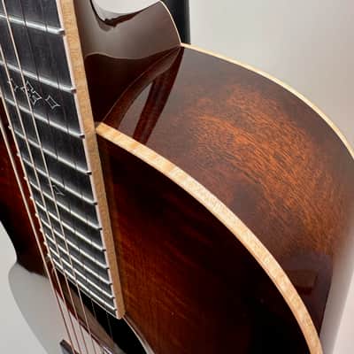 : Martin Custom Shop 0-12 Fret - All Fiddleback Mahogany, Hide Glue (MINT / UNPLAYED) image 4