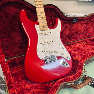 Fender 40th Anniversary American Standard Stratocaster with Maple Fretboard 1994 - Lipstick Red image 4