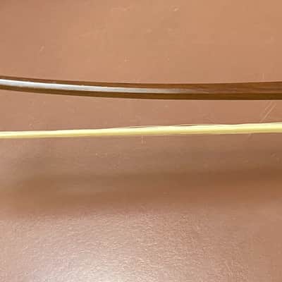 Immagine Excellent Used Bass Bow from the Workshop of Horst Schicker in Germany,Pernambuco Wood,Solid Silver Mountings - 10