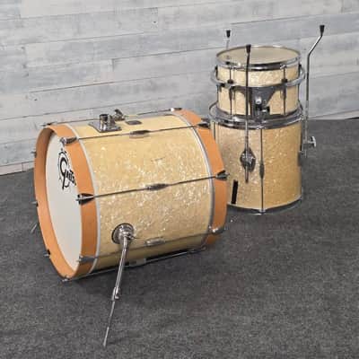 Used Gretsch Catalina Club 3pc Drum Set White Marine Pearl - Fair image 2