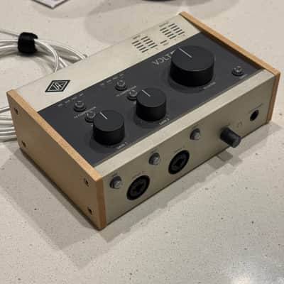 Universal Audio Volt 276 USB-C Audio Interface 2021 - Present - Tan / Gray image 2