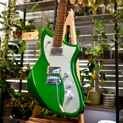 Fender Player Plus Meteora HH 2022 - Cosmic Jade image 2