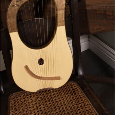 Mid-East 10-String Lyre Harp - Walnut image 4