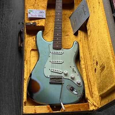 Fender Stratocaster 1962 Heavy Relic Faded Lake Placid Blue over Sunburst image 2