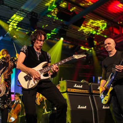 Steve Vai stage played Ibanez Universe UV7PWH image 25