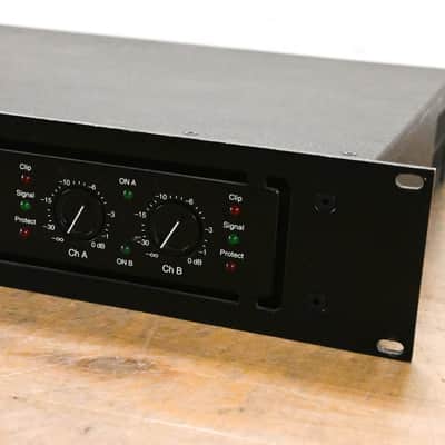 Crest Audio FA2401 2-Channel Power Amplifer CG014R9 image 2