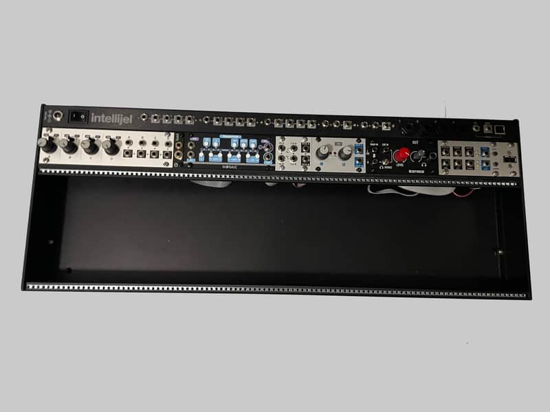 BUNDLE: loaded Intellijel 4u 104hp Palette w/ Decksaver, Gig Bag, full 1U row image 1