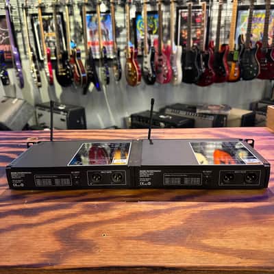 Shure  PSM200 Wireless Transmixers Dual Rackmount Unit Pair image 4