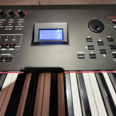 Yamaha S70 XS weighted 76 note keyboard/Synth with Motif XS Engine image 14