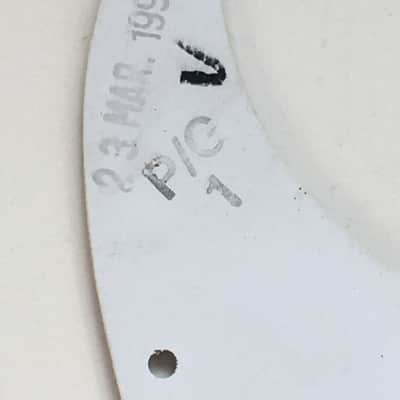 Vintage 1998 Fender Stratocaster USA MIM Pickguard 3 Ply White Relic Guitar Strat Nautral Patina image 23