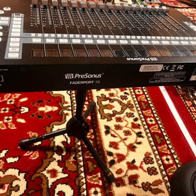 PreSonus Faderport 16 USB DAW Control Surface 2018 - Present - Black image 2