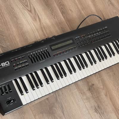 Roland JV-80 61-Key Multi-Timbral Synthesizer /192 Patches (64 user), 48 Performances (16 user) image 3