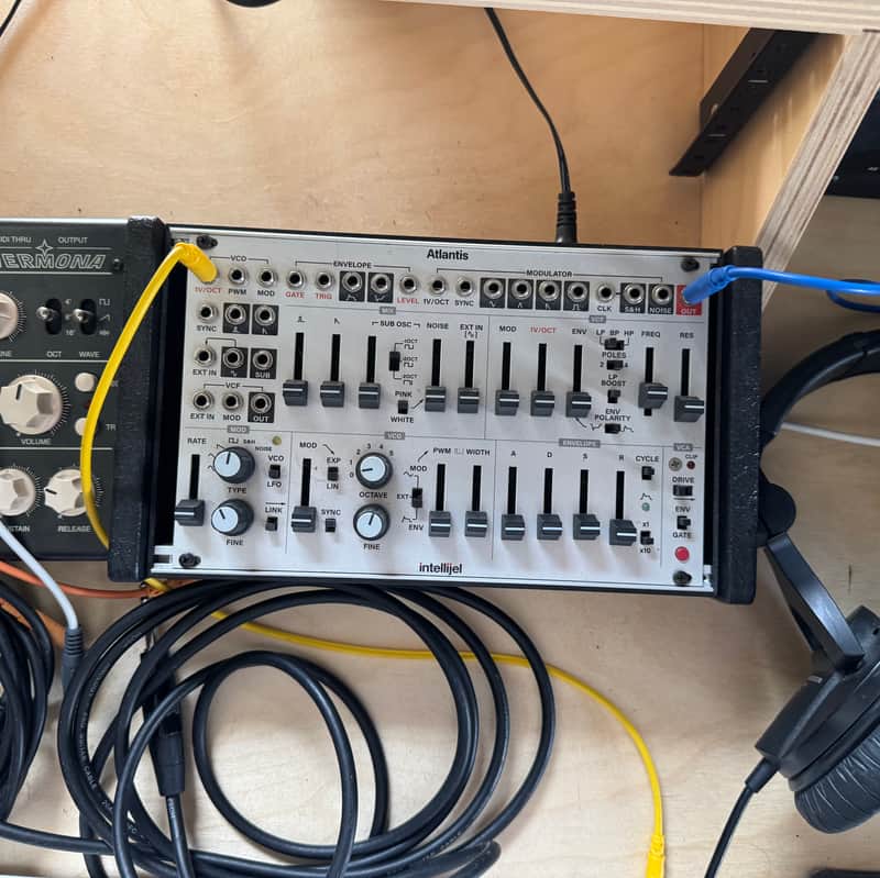 Intellijel Atlantis Dual Oscillator Synth Voice Eurorack Synth Module 2015 - Present - Silver image 1