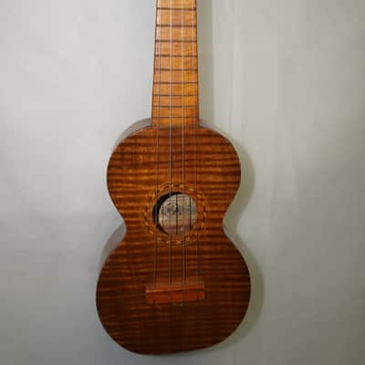 Jonah Kumalae Gold Award Koa Soprano Ukulele 1915-1919 Natural image 1