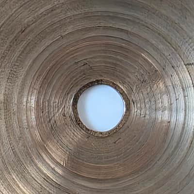 Zildjian Avedis 20" Ride Cymbal - 2344g - Vintage 1960s Stamp - Dark - Flat Profile image 4