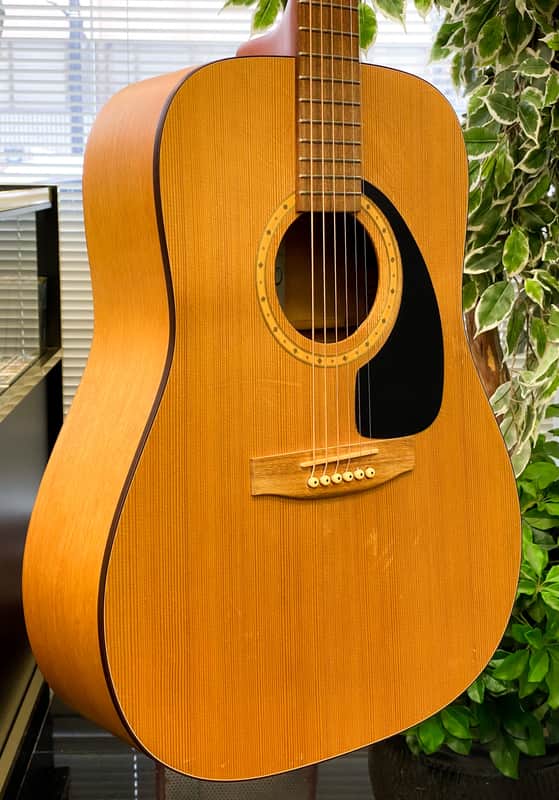 Simon & Patrick S&P 6 Cedar Acoustic Guitar | Reverb Canada