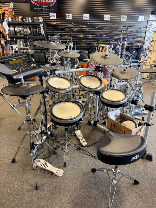 Yamaha DTX900 Electronic Drum Kit w/ Rack, Pads, Cymbals & Pedals 2010's image 1
