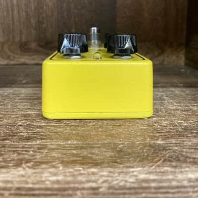 Xotic AC Booster 2007 - 2020 - Yellow image 4
