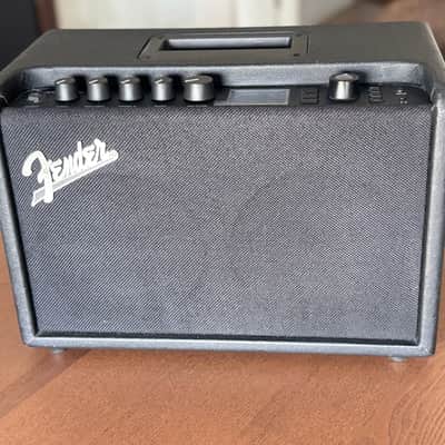 Fender Mustang GT 40 40-Watt 2x6.5" Modeling Guitar Combo 2017 - 2018 - Black image 6