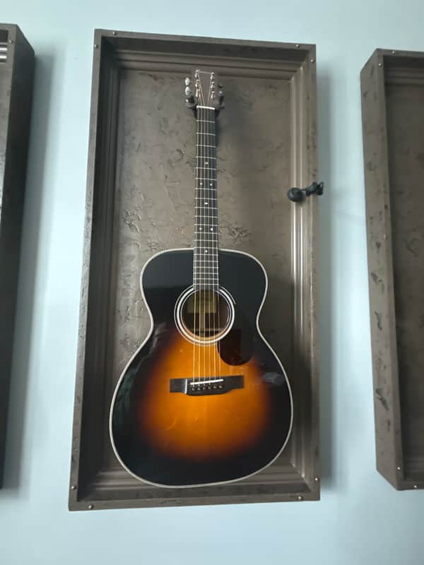 Eastman E20OM-SB Orchestra Model
