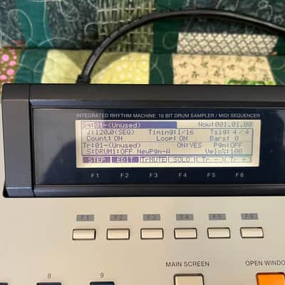 Akai MPC 2000XL Bundle, 32mb upgrade, 8 output expansion, Zip drive, Extra Disks image 15