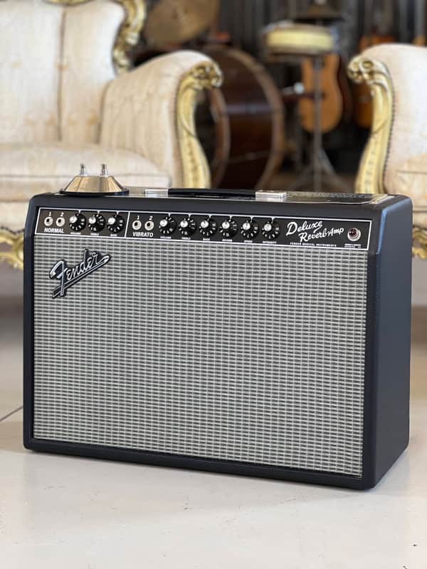 Fender 65 Deluxe Reverb image 1
