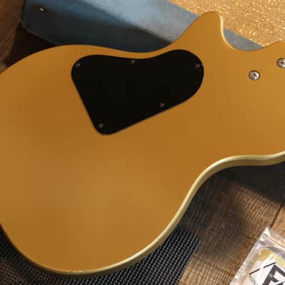 1966 Airline Model 7214 Amp-In-Case Electric Guitar Gold Blue + OHSC image 12