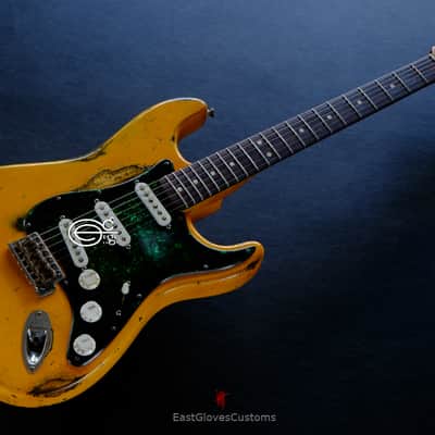 Fender Stratocaster Yellow Heavy Aged Relic image 12