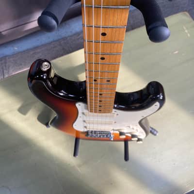 Fender Elite Stratocaster with Maple Fretboard 1983 - 1984 - Brown Sunburst image 4