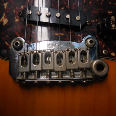 G&L Legacy Strat 3-bolt neck 1996 - Sunburst w/ HSC image 6