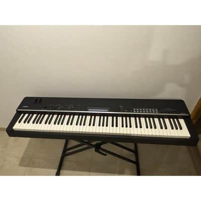 Yamaha CP4 image 1