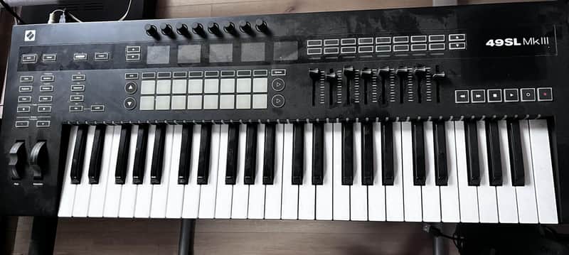 Novation ReMOTE 49 SL MKIII MIDI Controller 2018 - Present - Black image 1