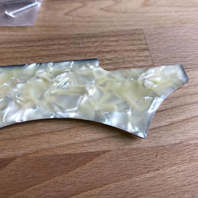 Hofner 500/1 violin bass pickguard cream pearl image 7