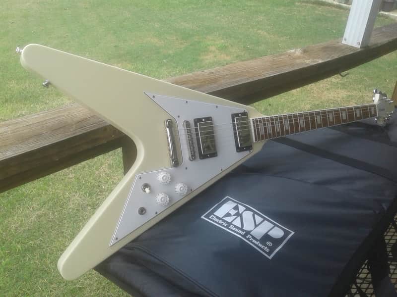 Japan ESP "Edwards E-FV-120D" Vintage White Flying V with Seymour Duncan Custom Shop P/U's! MINT! image 1