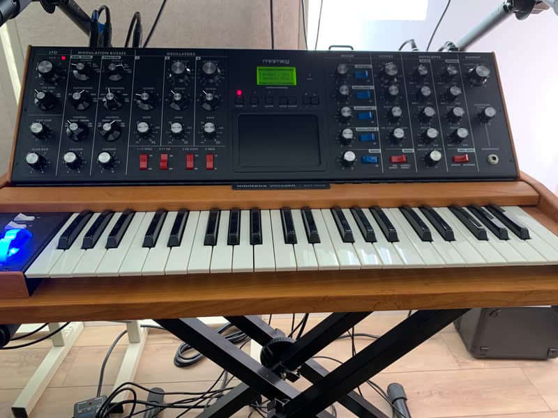 Moog Minimoog Voyager Select Series 44-Key Monophonic Synthesizer