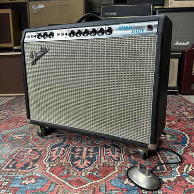Fender Vibrolux Reverb 2 Channel 30 Watt 2x10 1972 Combo image 3