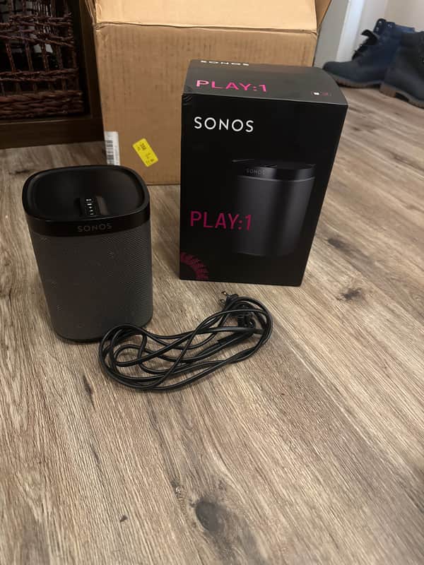 Sonos Play:1 Mini Wireless Speaker 2018 - Black image 1